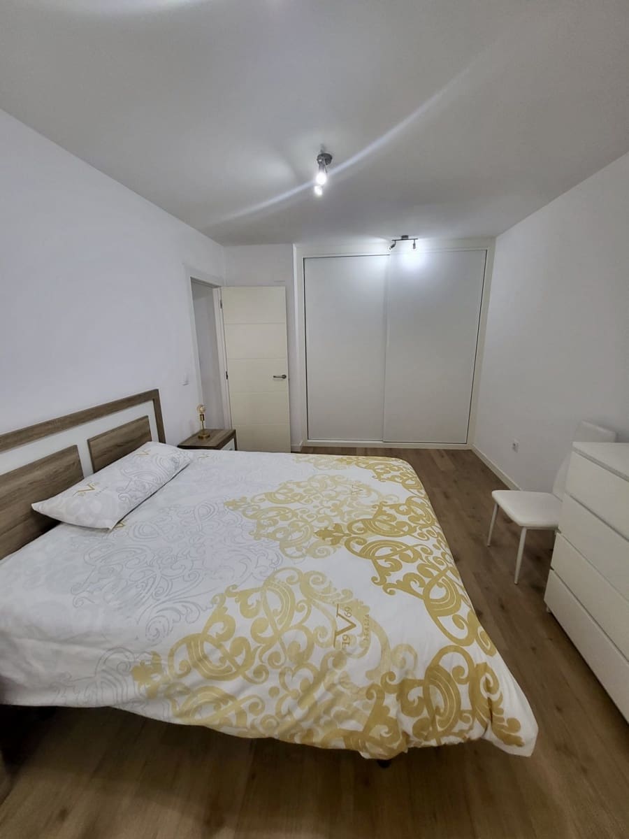 1 bedroom Flat for sale in Santander - € 187,000 (Ref: 9871641)