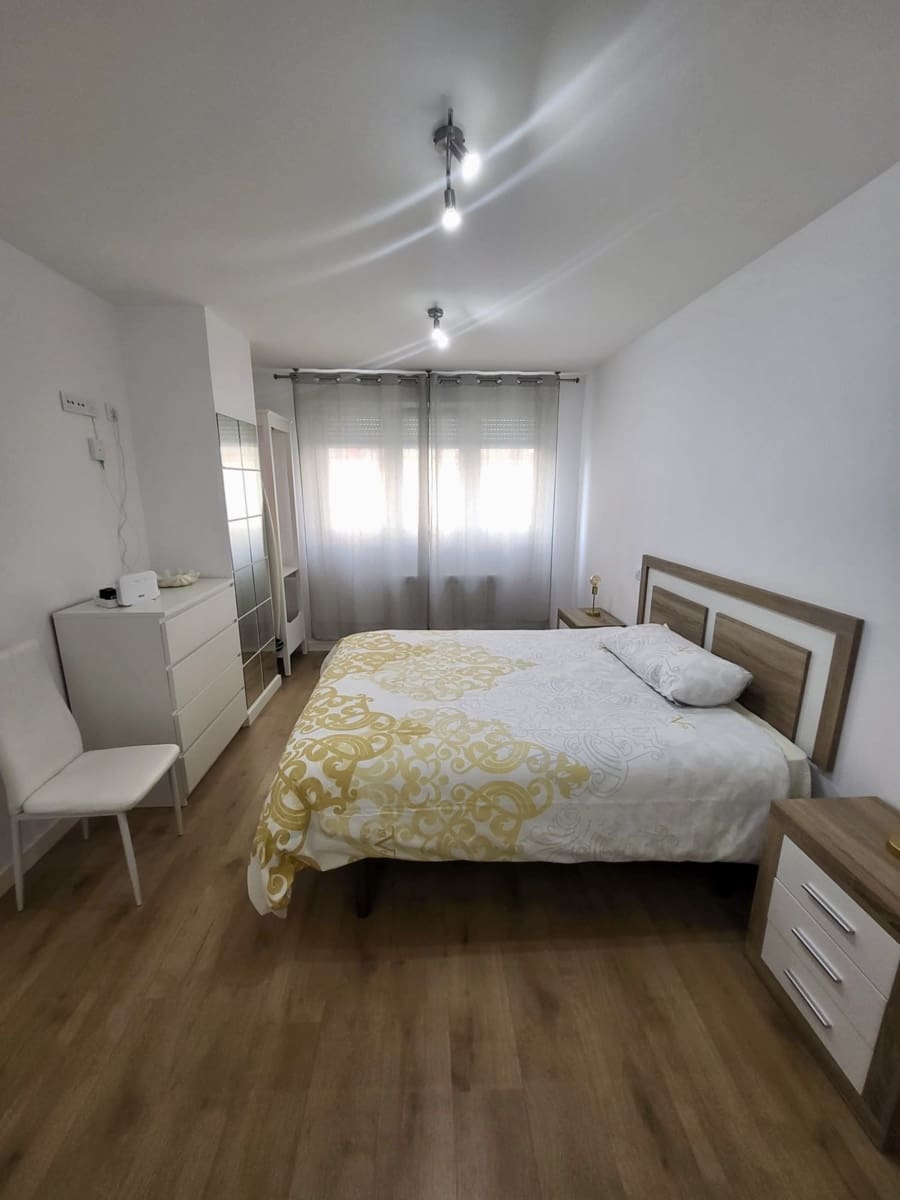1 bedroom Flat for sale in Santander - € 187,000 (Ref: 9871641)