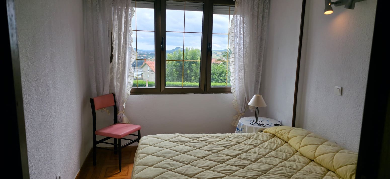 7 slaapkamer Villa te koop in Suances met garage - € 525.000 (Ref: 9887956)