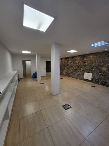 Comercial para venda em Santander - 195 000 € (Ref: 9891836)