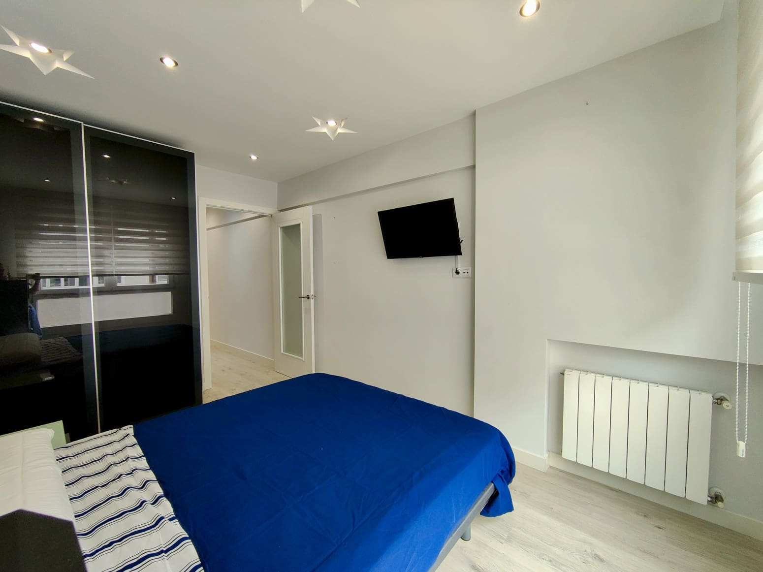 2 bedroom Flat for rent in Santander - € 1,200 (Ref: 9900371)