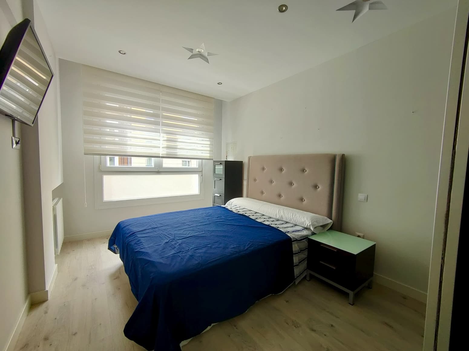 2 bedroom Flat for rent in Santander - € 1,200 (Ref: 9900371)