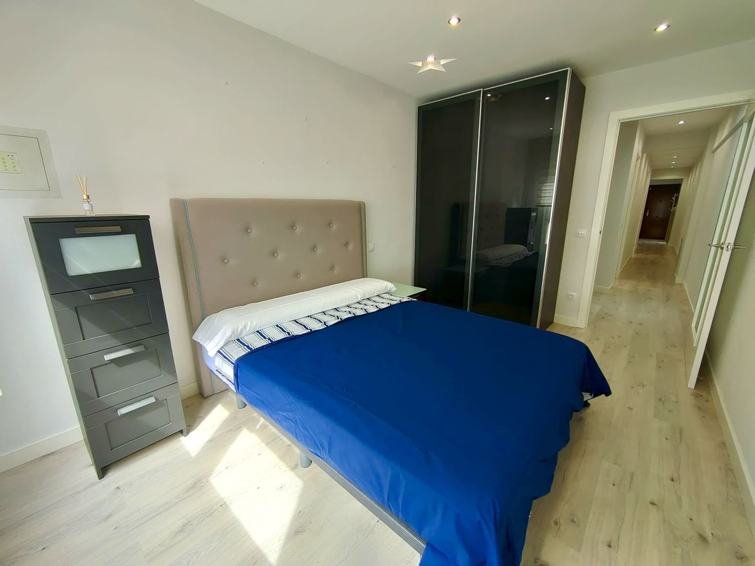 2 bedroom Flat for rent in Santander - € 1,200 (Ref: 9900371)