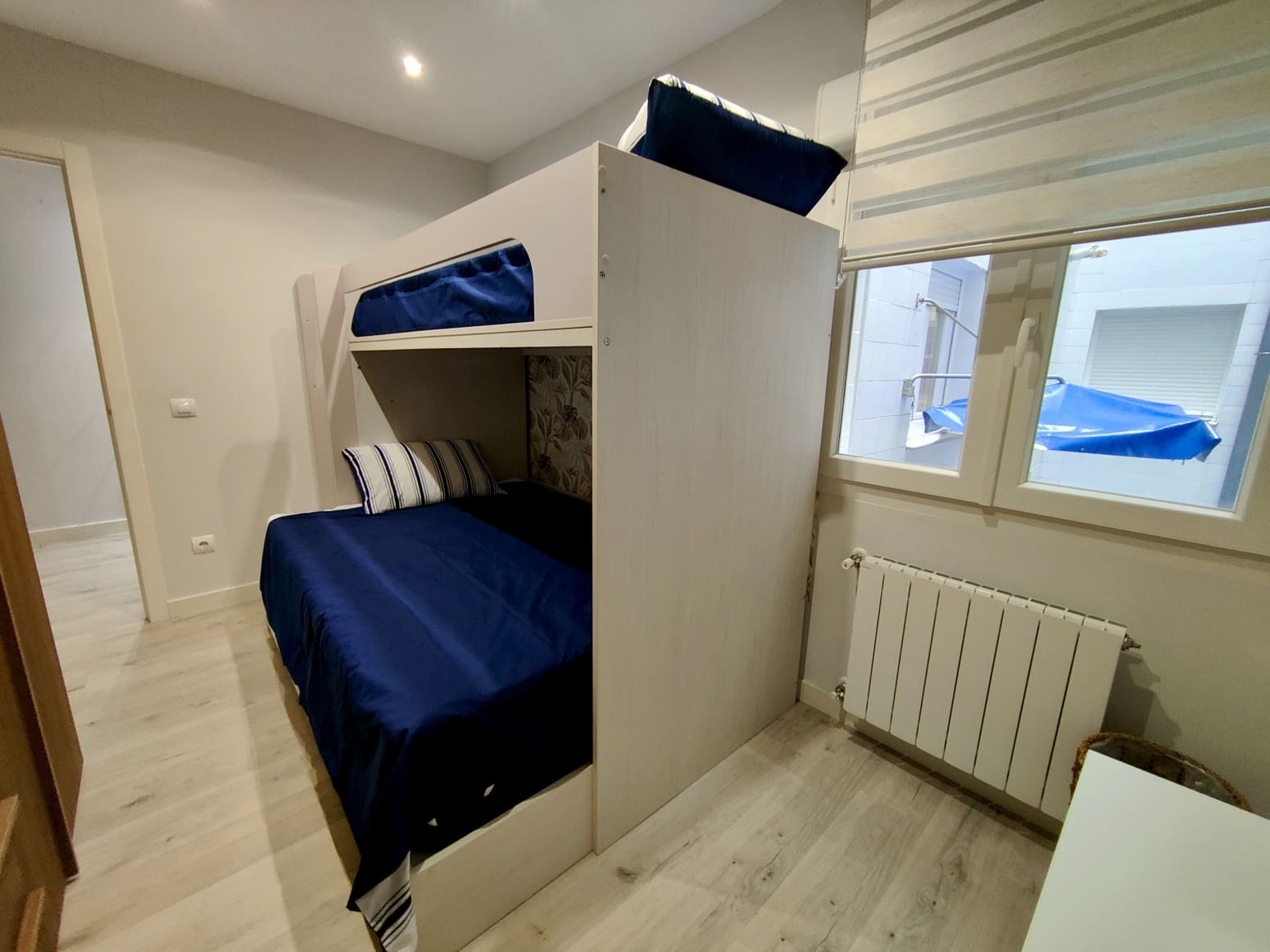 2 bedroom Flat for rent in Santander - € 1,200 (Ref: 9900371)