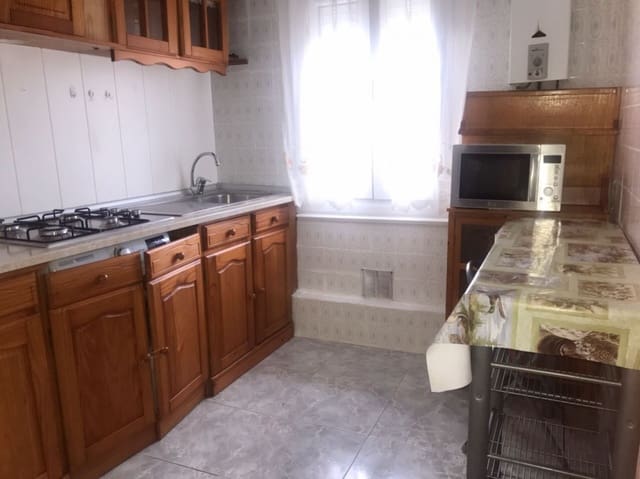 1 slaapkamer Flat te huur in Santander - € 600 (Ref: 9903944)