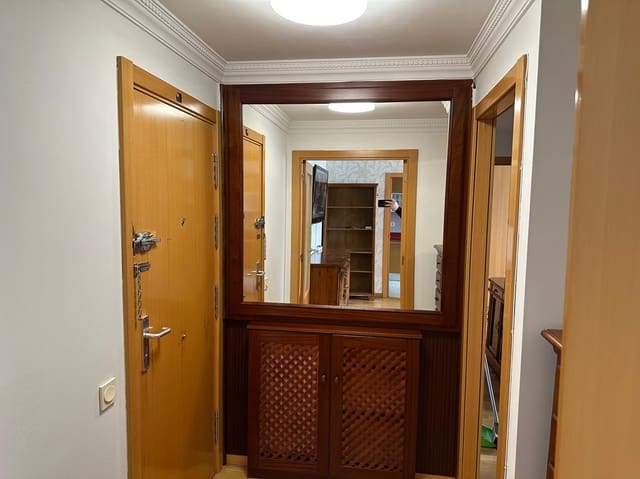 2 slaapkamer Flat te huur in Muriedas, Camargo met garage - € 800 (Ref: 9921852)