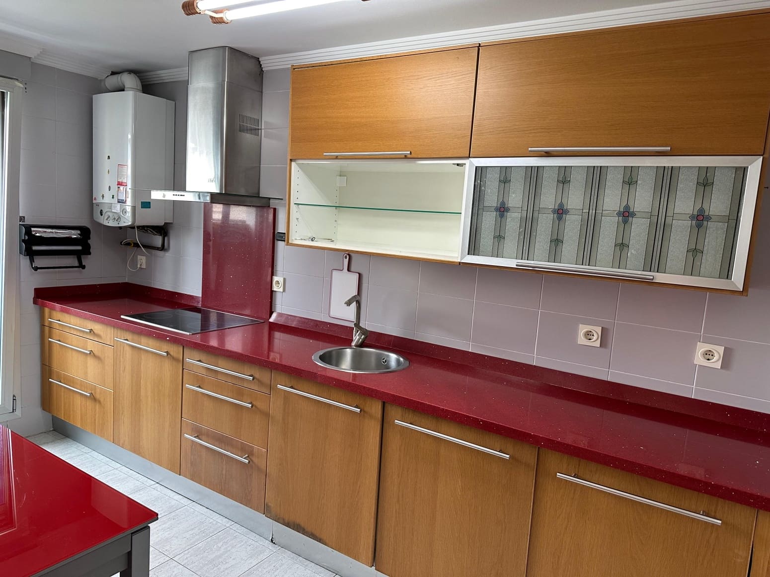 2 slaapkamer Flat te huur in Muriedas met garage - € 800 (Ref: 9921852)