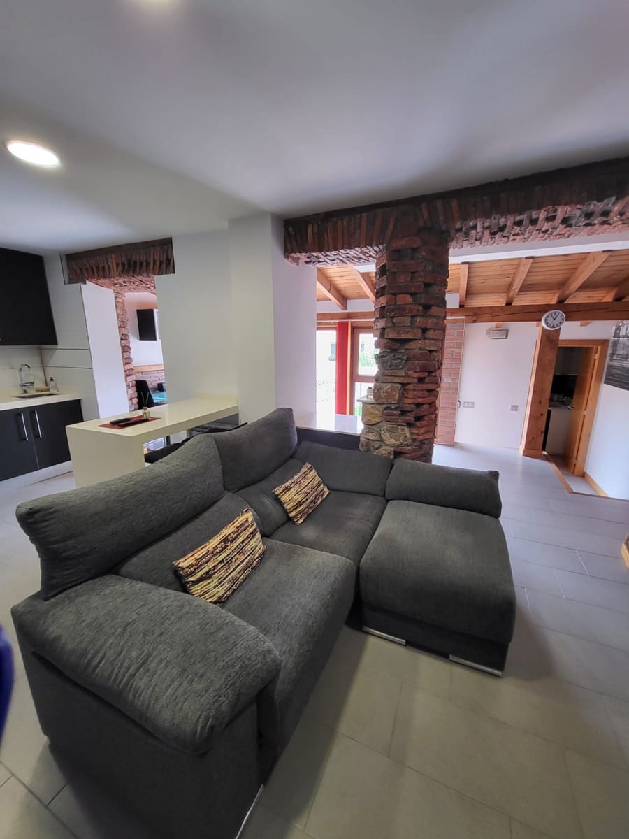 2 bedroom Flat for sale in Santander - € 325,000 (Ref: 9926924)