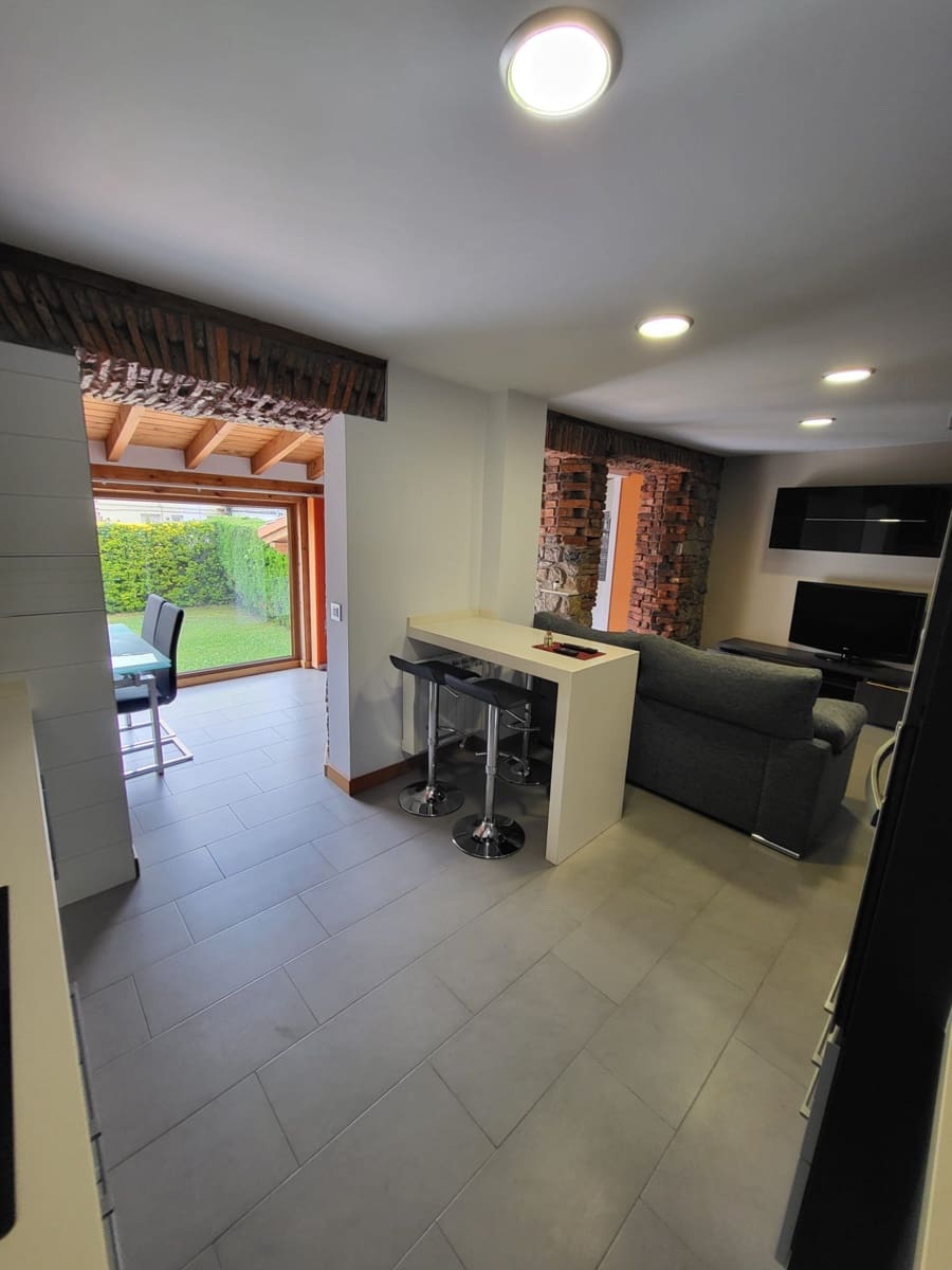 2 bedroom Flat for sale in Santander - € 325,000 (Ref: 9926924)
