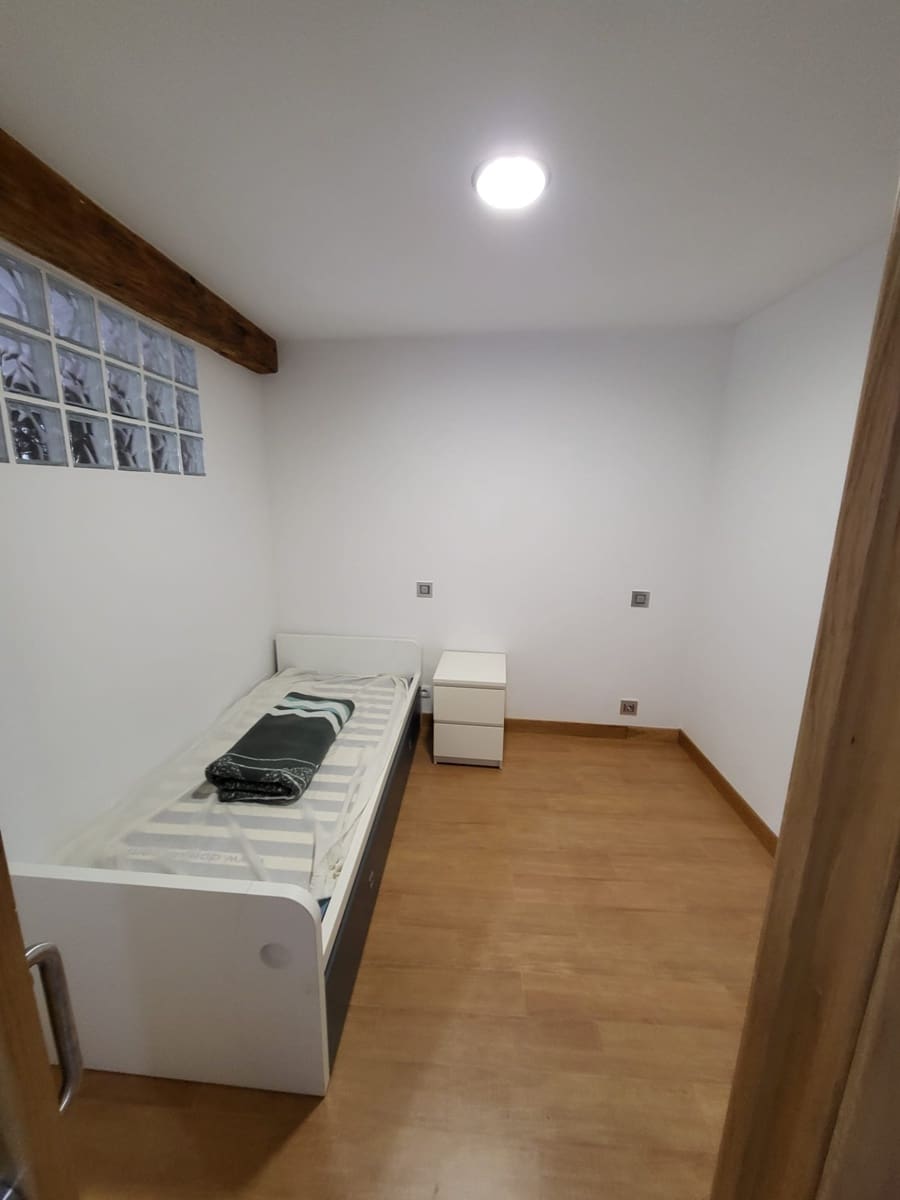 2 bedroom Flat for sale in Santander - € 325,000 (Ref: 9926924)