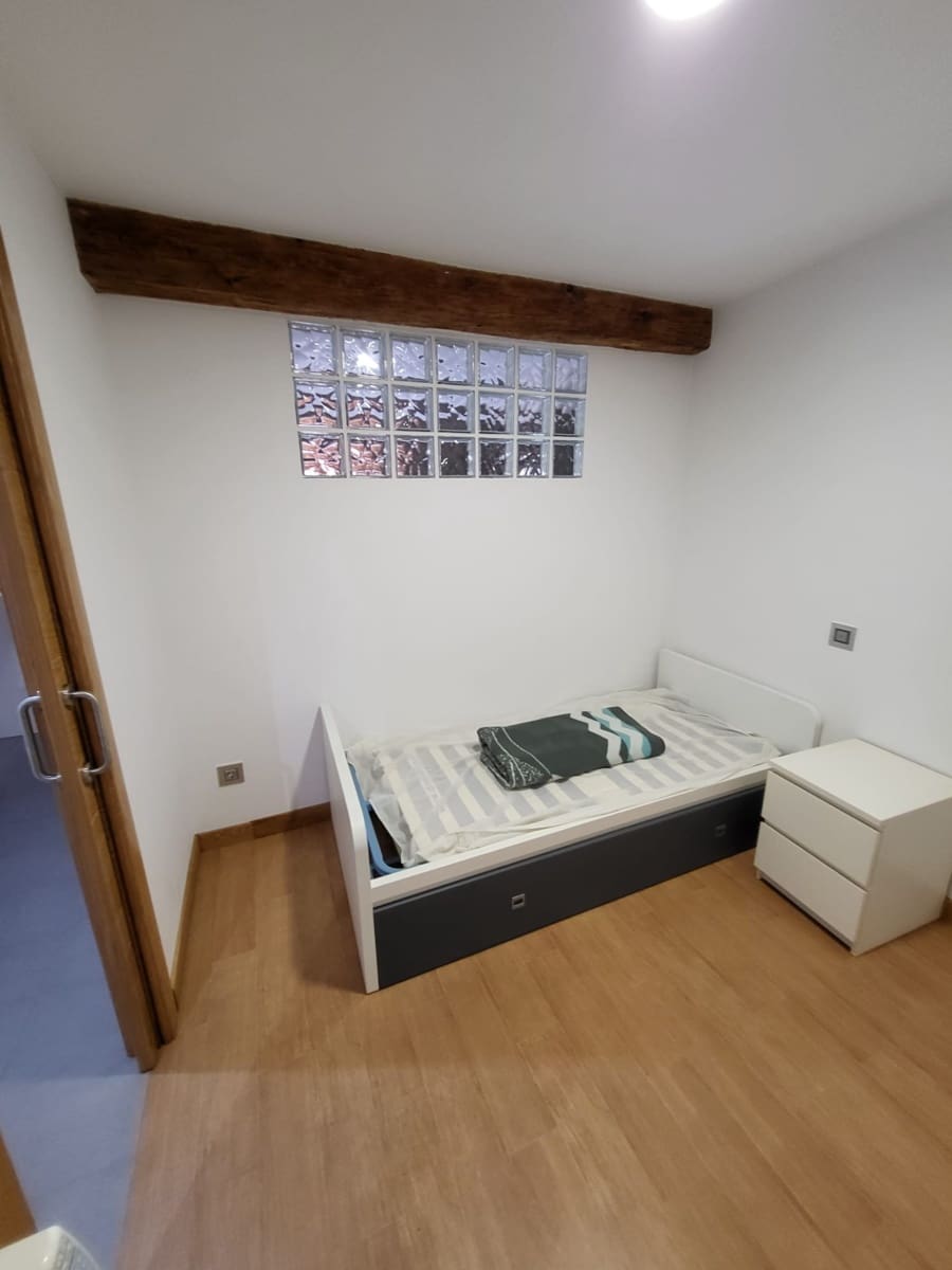 2 bedroom Flat for sale in Santander - € 325,000 (Ref: 9926924)