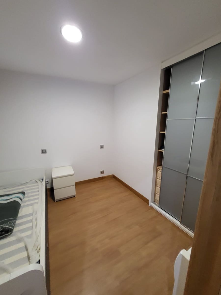 2 bedroom Flat for sale in Santander - € 325,000 (Ref: 9926924)
