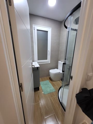 1 soverom Leilighet til leie i Santander - € 1 300 (Ref: 9939511)