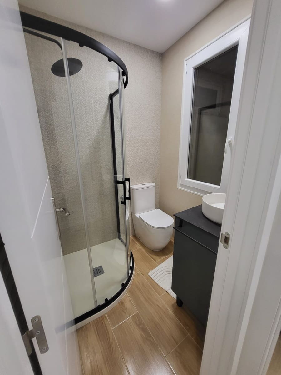 1 bedroom Flat for rent in Santander - € 1,300 (Ref: 9939511)
