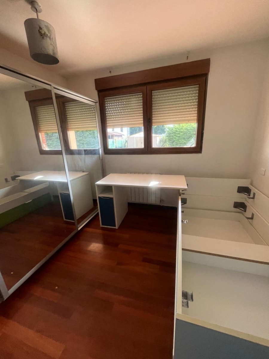 2 bedroom Villa for rent in Villabanez with garage - € 750 (Ref: 9941823)