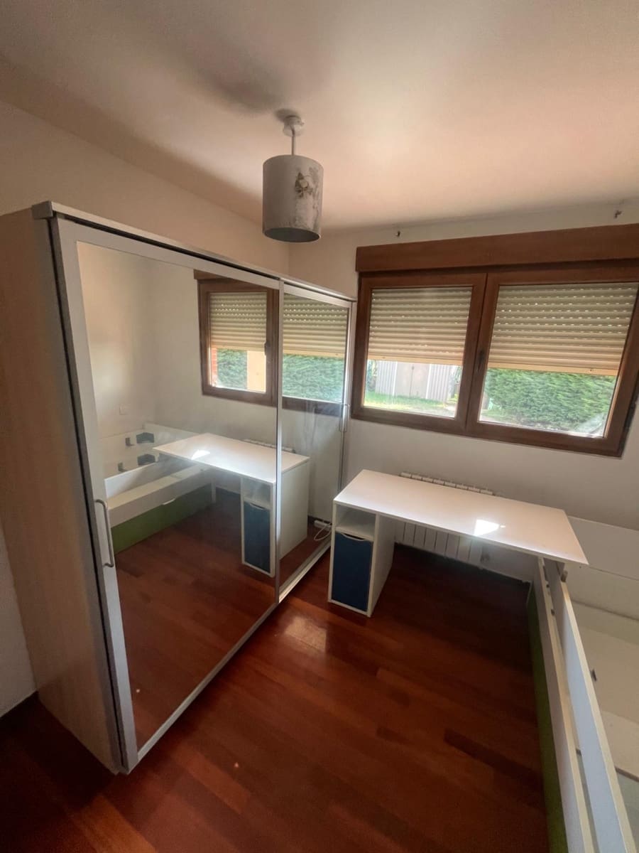 2 bedroom Villa for rent in Villabanez with garage - € 750 (Ref: 9941823)