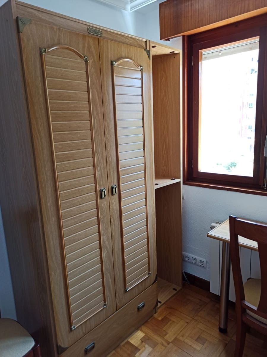 2 bedroom Flat for rent in Santander with garage - € 800 (Ref: 9941824)