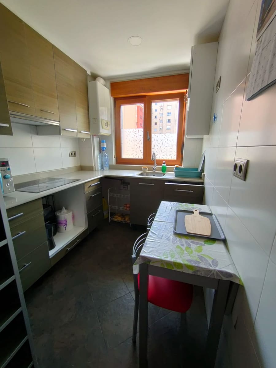 Appartement de 2 chambres à louer à Santander avec garage - 800 € (Ref: 9941824)