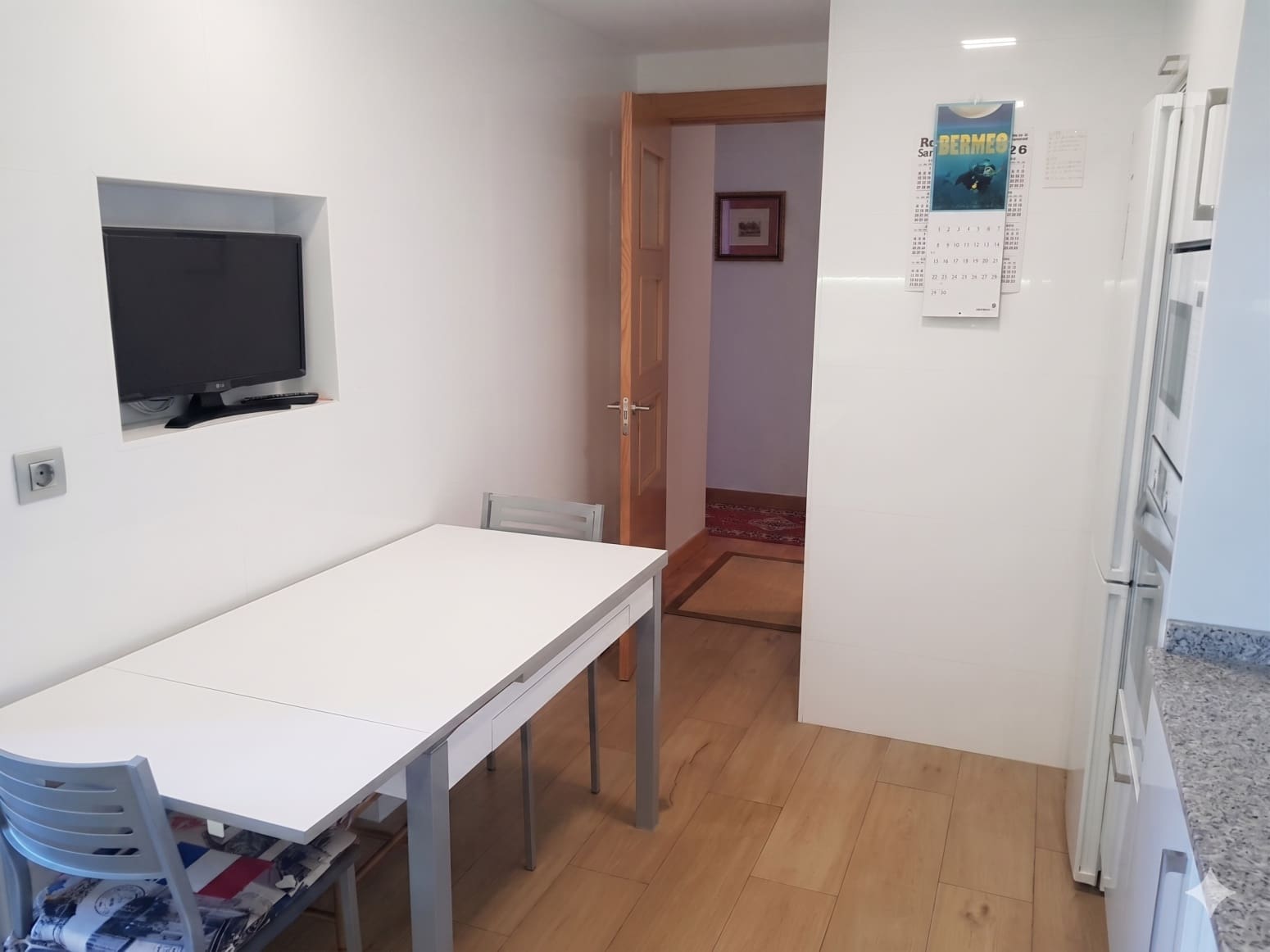 3 bedroom Flat for rent in Santander - € 450 (Ref: 9957573)