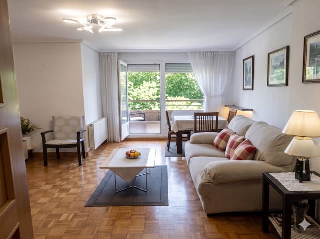Appartement de 3 chambres à louer à Santander - 450 € (Ref: 9957573)