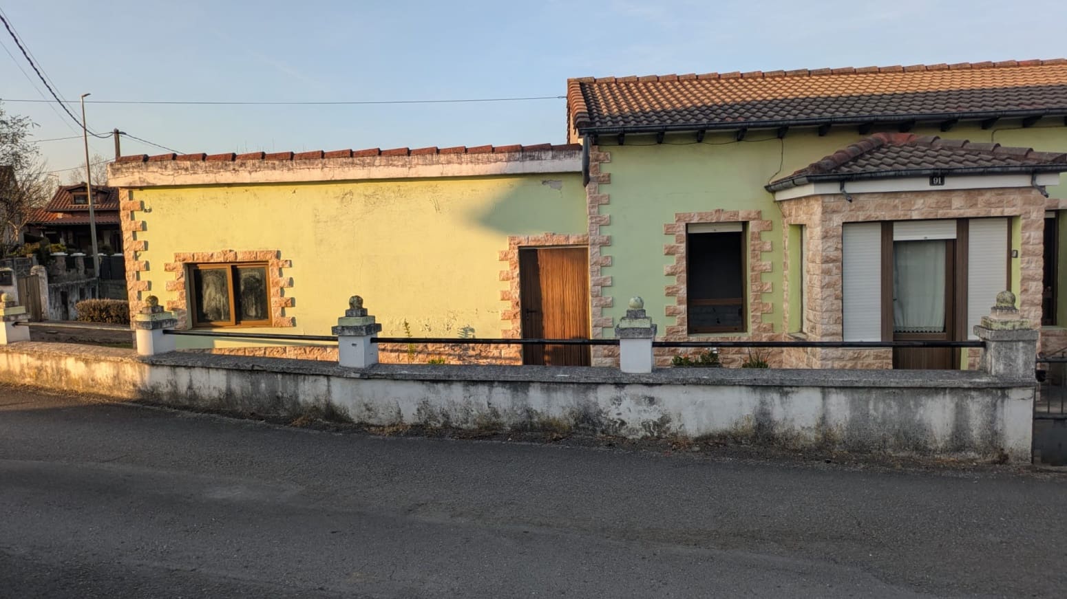 3 bedroom Villa for sale in Reocin with garage - € 299,000 (Ref: 9964819)