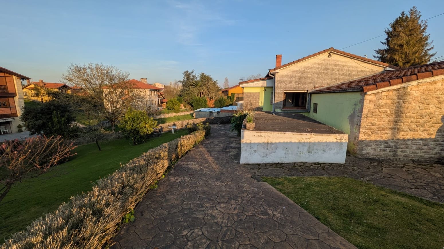 3 bedroom Villa for sale in Reocin with garage - € 299,000 (Ref: 9964819)