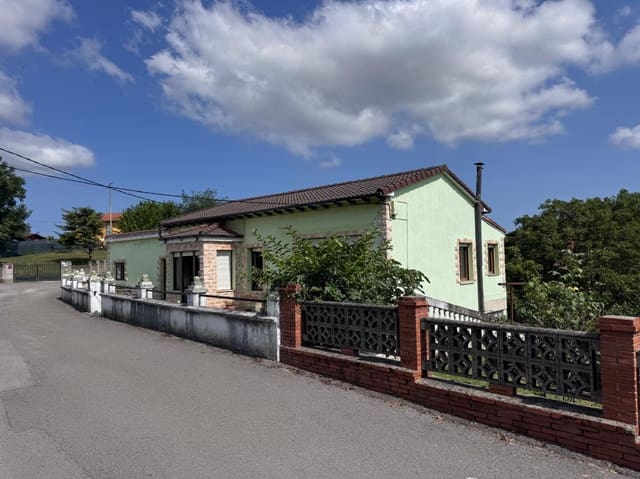 3 slaapkamer Villa te koop in Reocín met garage - € 299.000 (Ref: 9964819)