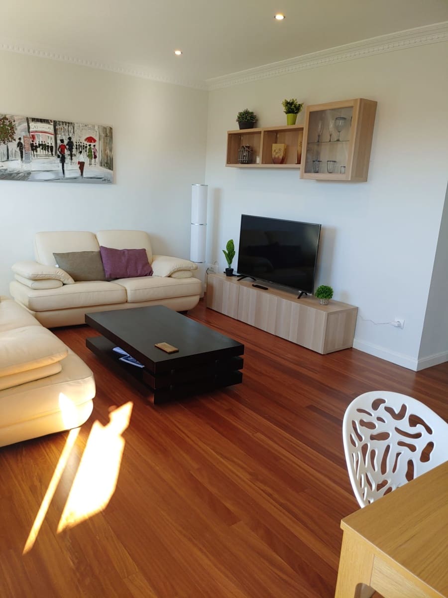 Piso de 3 habitaciones en Santander en alquiler con piscina garaje - 1.300 € (Ref: 9966281)