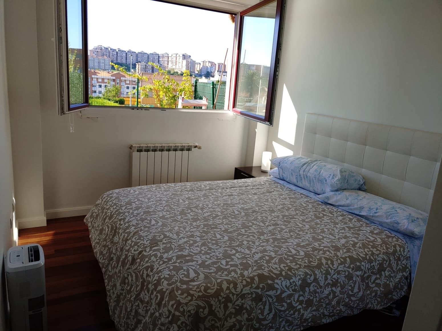 Piso de 3 habitaciones en Santander en alquiler con piscina garaje - 1.300 € (Ref: 9966281)