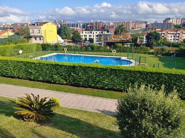 Piso de 3 habitaciones en Santander en alquiler con piscina garaje - 1.300 € (Ref: 9966281)