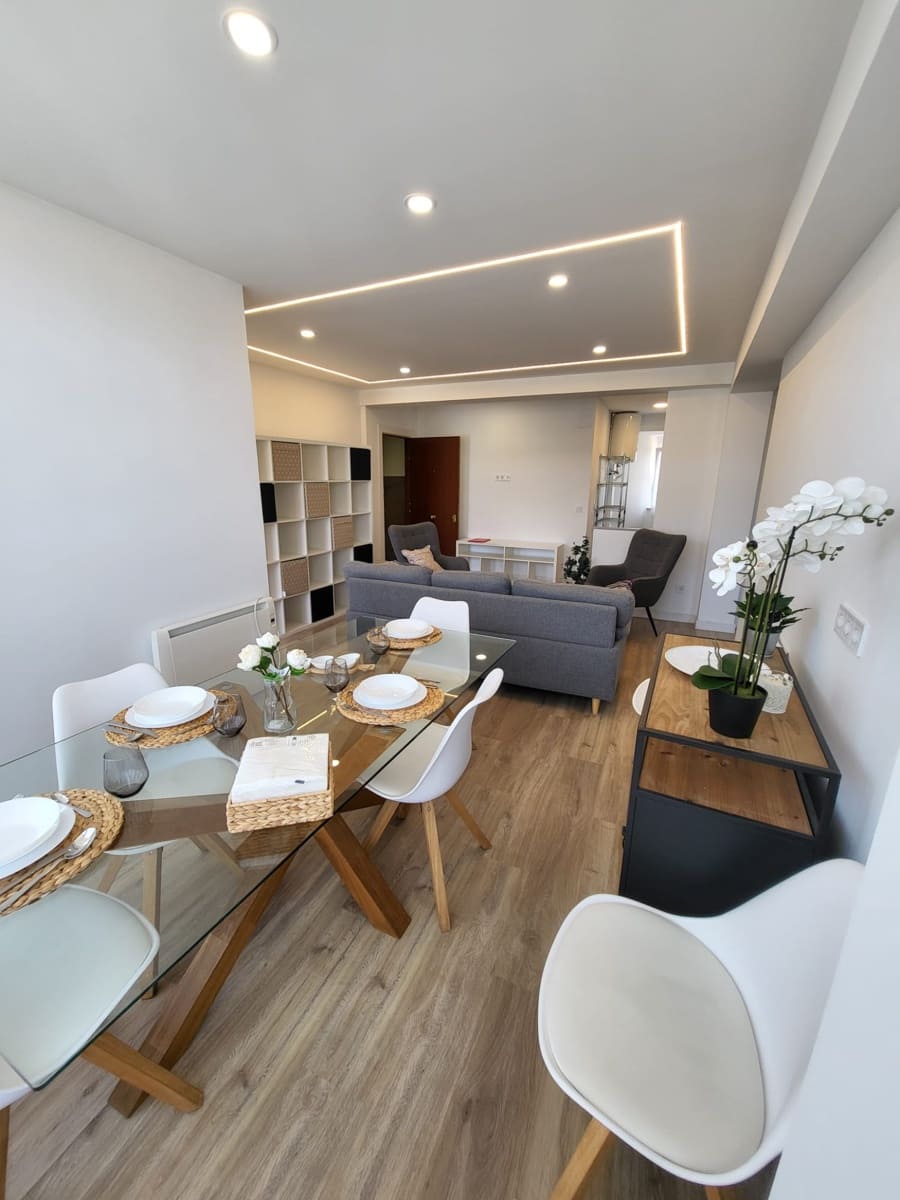 2 quarto Apartamento para arrendar em Santander com garagem - 850 € (Ref: 9966282)