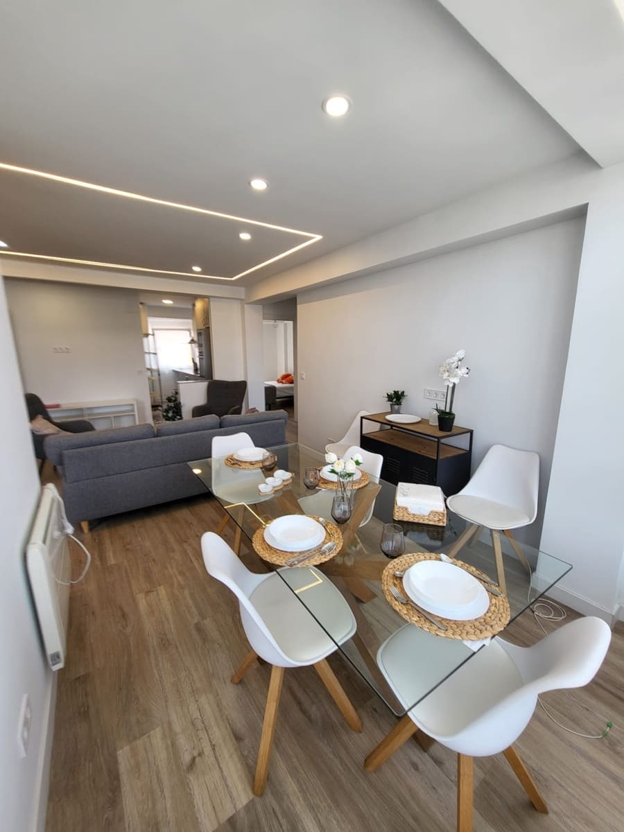 2 quarto Apartamento para arrendar em Santander com garagem - 850 € (Ref: 9966282)