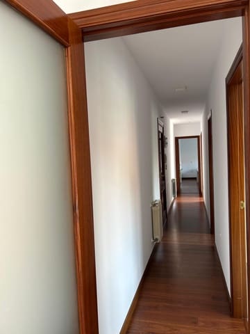 2 slaapkamer Flat te huur in Mogro, Miengo - € 1.000 (Ref: 9976870)