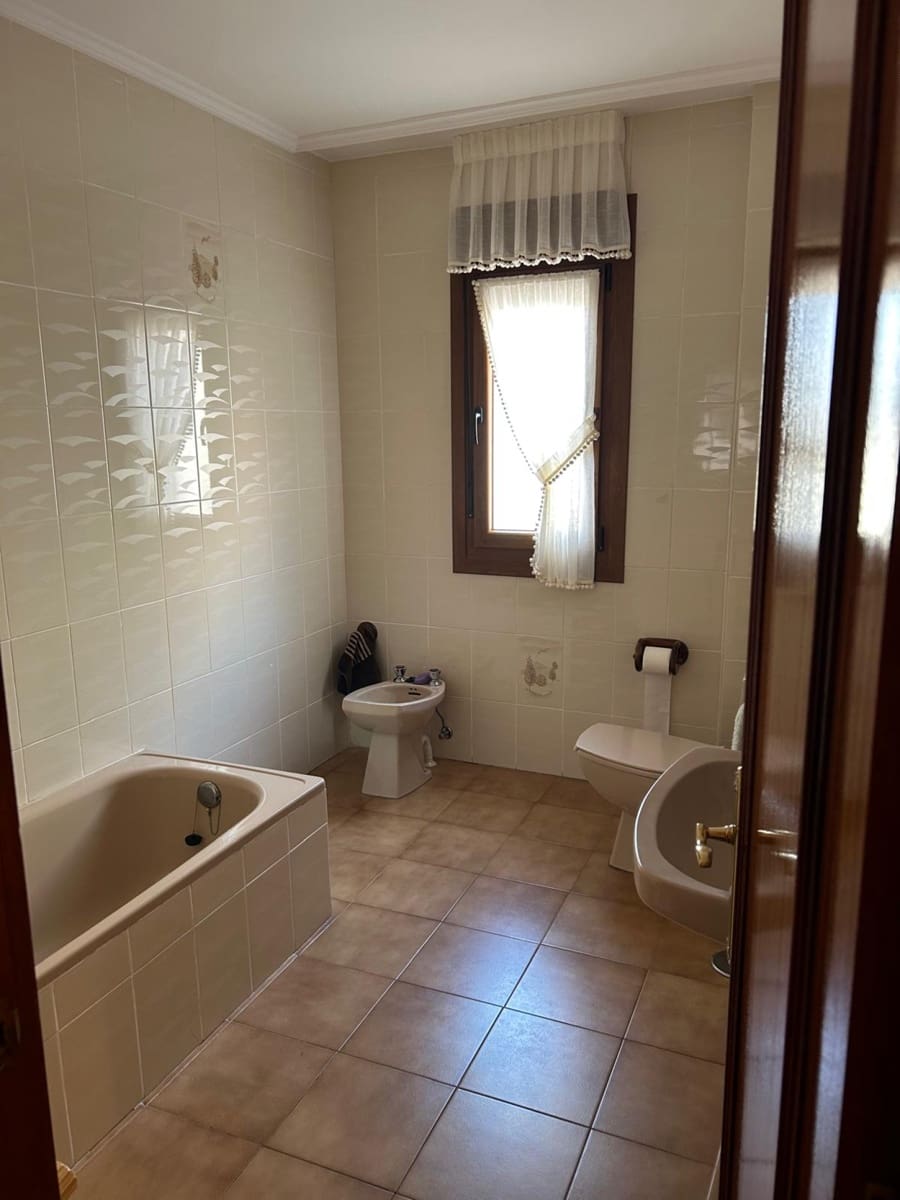 4 makuuhuone Asunto vuokrattavana paikassa Reinosa - 850 € (Ref: 9976872)