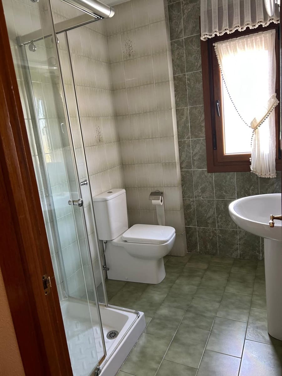 4 makuuhuone Asunto vuokrattavana paikassa Reinosa - 850 € (Ref: 9976872)