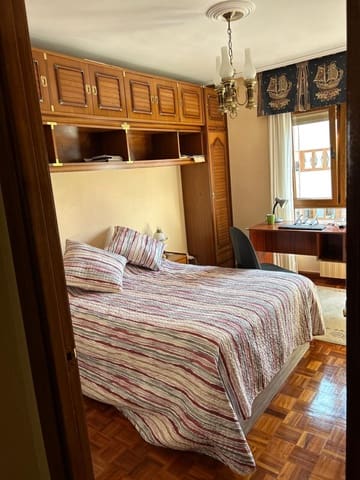 4 slaapkamer Flat te huur in Reinosa - € 850 (Ref: 9976872)