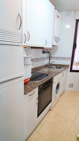 2 sypialnia Mieszkanie do wynajęcia w Santander - 800 € (Ref: 9994841)