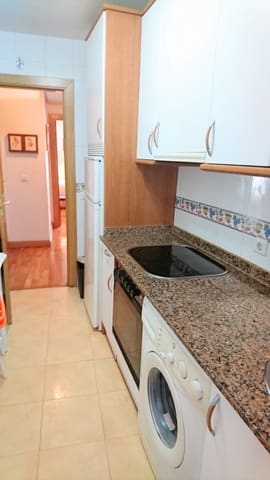 2 sypialnia Mieszkanie do wynajęcia w Santander - 800 € (Ref: 9994841)
