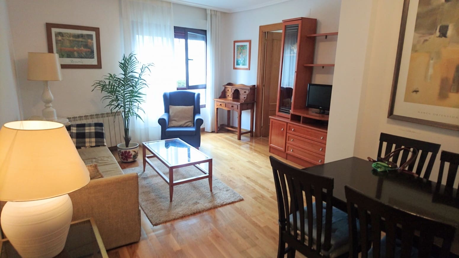 2 sypialnia Mieszkanie do wynajęcia w Santander - 800 € (Ref: 9994841)