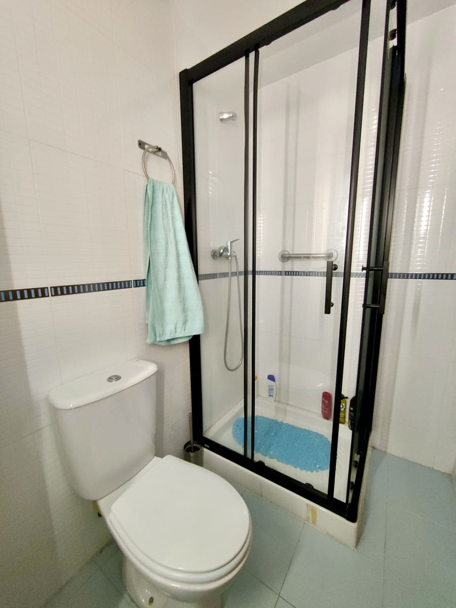 3 sovrum Lägenhet att hyra i Santander med pool garage - 1 200 € (Ref: 9996710)