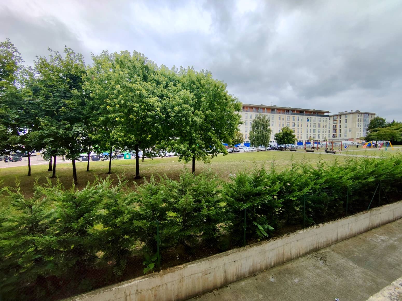 3 sovrum Lägenhet att hyra i Santander med pool garage - 1 200 € (Ref: 9996710)