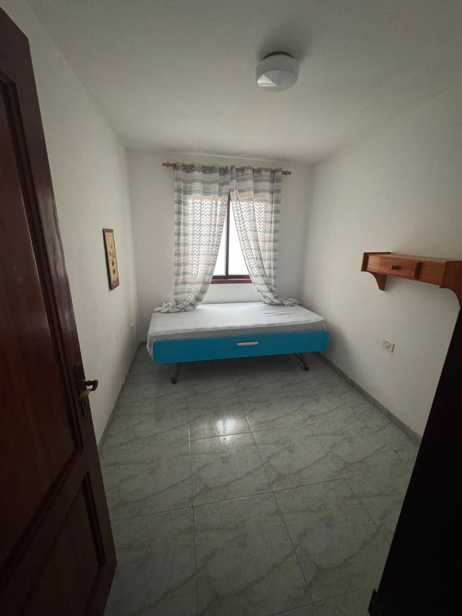 3 bedroom Apartment for rent in Icod de los Vinos with garage - € 750 (Ref: 10021261)