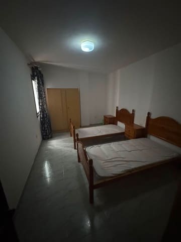3 bedroom Apartment for rent in Icod de los Vinos with garage - € 750 (Ref: 10021261)