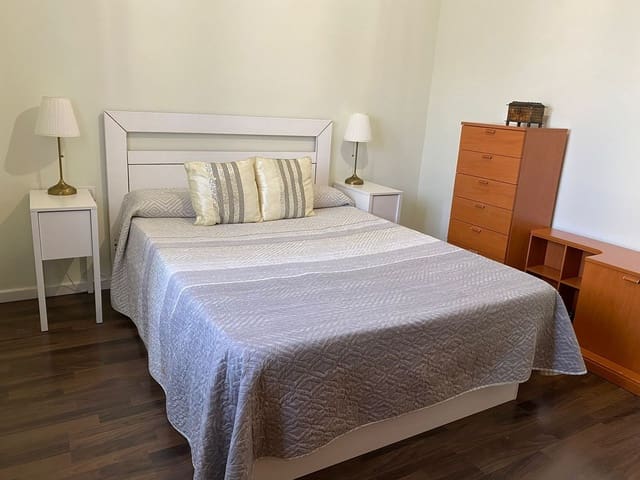 2 sovrum Lägenhet till salu i San Cristóbal de La Laguna med garage - 250 000 € (Ref: 10021271)