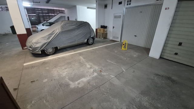 Garagem para venda em Puerto de la Cruz - 40 000 € (Ref: 10021272)