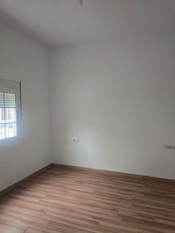 2 slaapkamer Appartement te koop in San Cristóbal de La Laguna met garage - € 250.000 (Ref: 10021274)