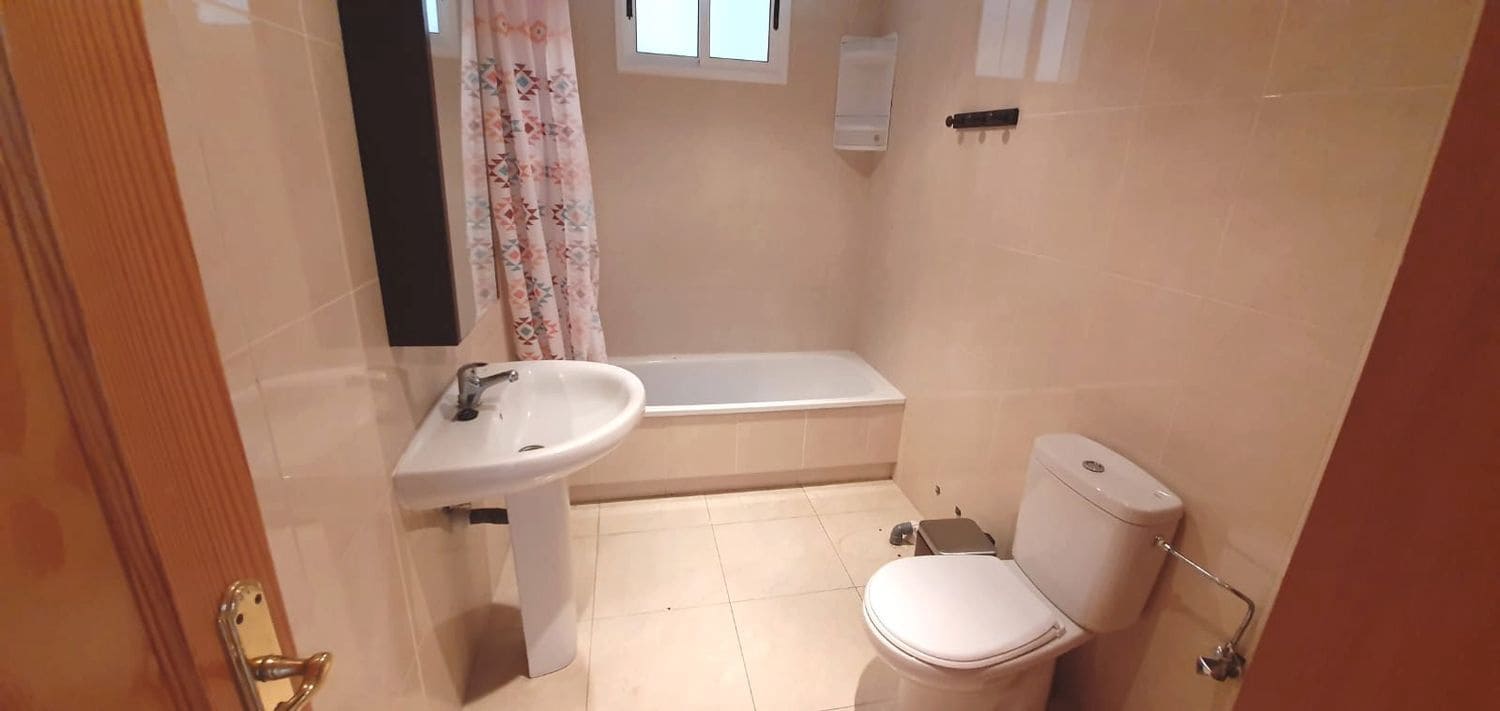 Apartamento de 3 habitaciones en Santa Cruz de Tenerife en venta con garaje - 175.000 € (Ref: 10021276)