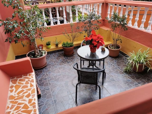 4 quarto Casa em Banda para venda em Icod de los Vinos com garagem - 200 000 € (Ref: 10021278)