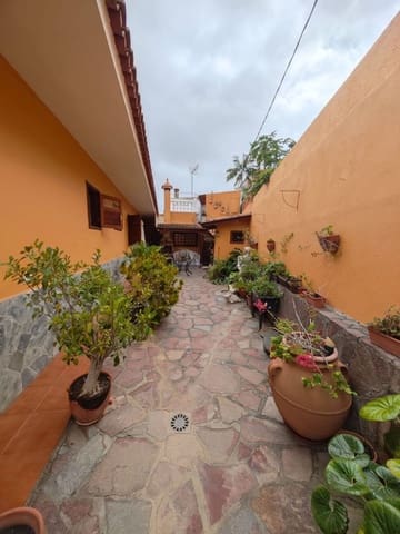 4 Zimmer Villa zu verkaufen in Icod de los Vinos mit Garage - 490.000 € (Ref: 10021286)