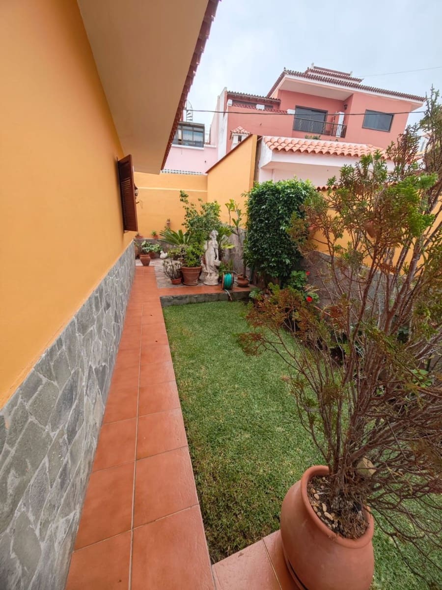 4 Zimmer Villa zu verkaufen in Icod de los Vinos mit Garage - 490.000 € (Ref: 10021286)